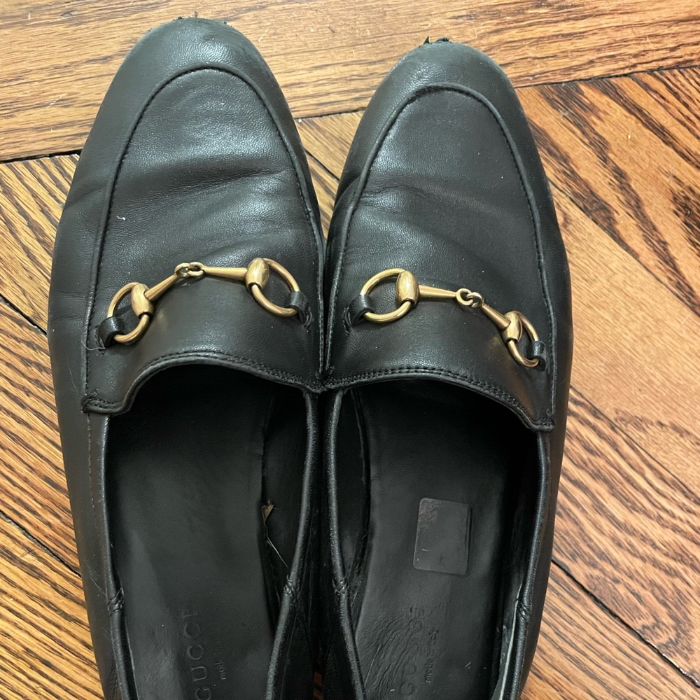 Black gucci loafers